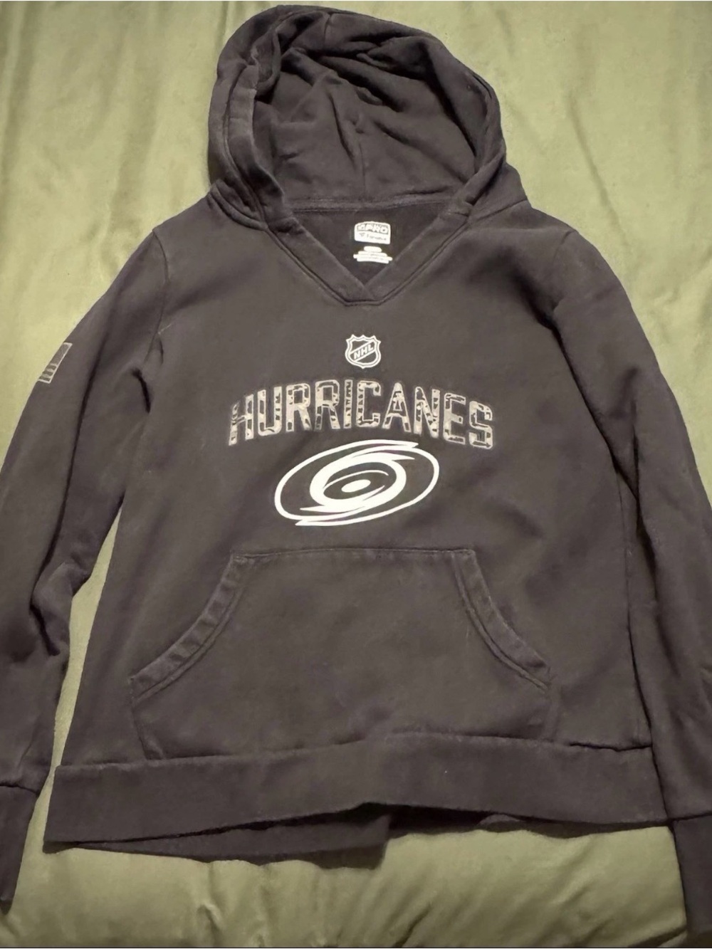 Fanatics Carolina Hurricanes NHL Black Pullover Hoodie, Women's Size M 🏒